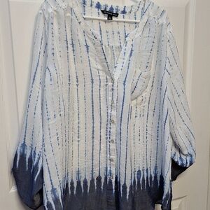 r Womens Button Long Sleeve Blue/white Plus Size Shirt 3X.  EUC
